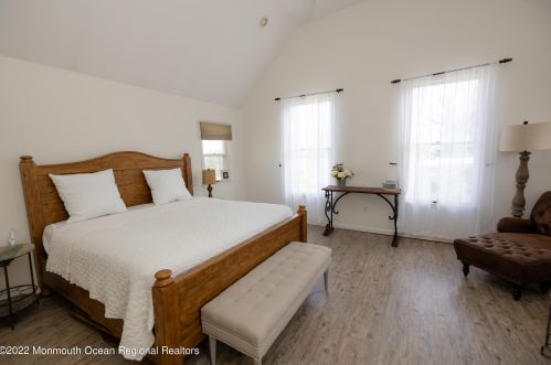 37 Hubbard Ave, Tinton Falls NJ 07701-5532 exterior