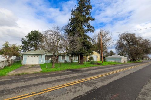 715 Rouse Ave, Modesto, CA 95351-3735