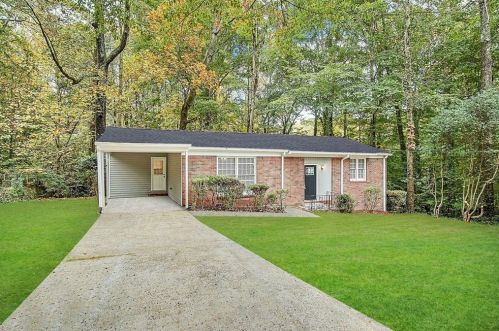 2970 Eleanor Ter, Atlanta GA  30318-6014 exterior
