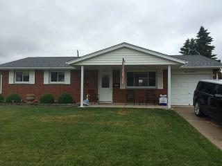 4611 Green Meadows Dr, Enon, OH 45323-1735
