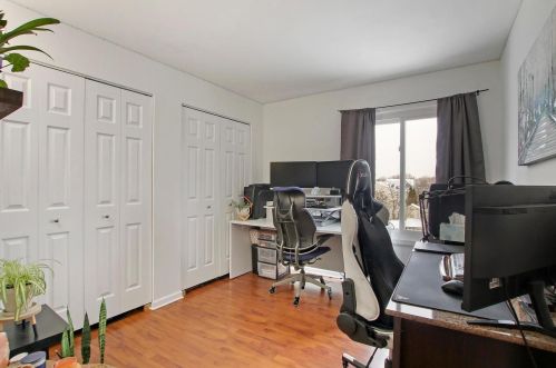 1078 Cliff View Ln, Carol Stream IL  60188-4633 exterior