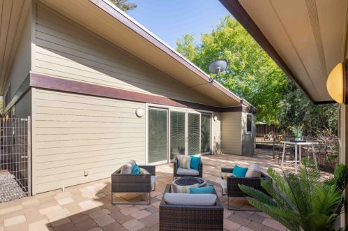 214 Verano Dr, Los Altos CA 94022-2344 exterior