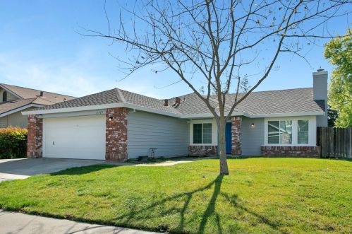 8985 Laguna Place Way, Elk Grove, CA 95758-5366