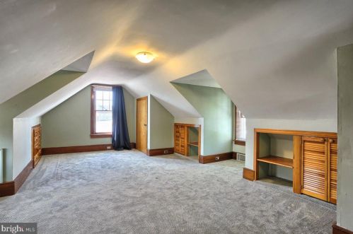 126 Cedar St, Carlisle PA  17013-2201 exterior