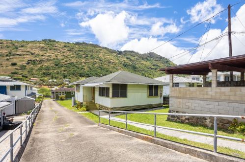 2050 9th Ave, Honolulu, HI 96816-2902