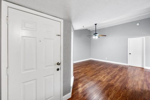 430 Dollins St, Cedar Hill TX  75104-9062 exterior