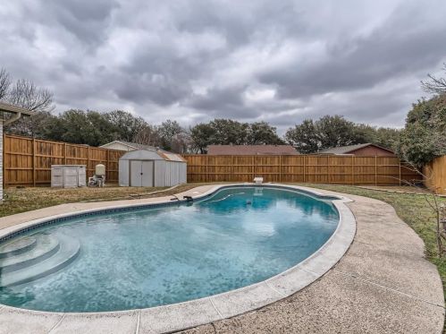 3130 Barton Rd, Carrollton TX 75007-3501 exterior