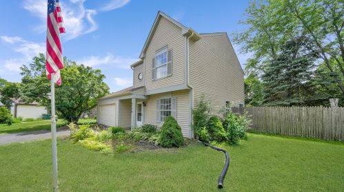 5175 Eau Claire Ct, Gurnee, IL 60031-1754