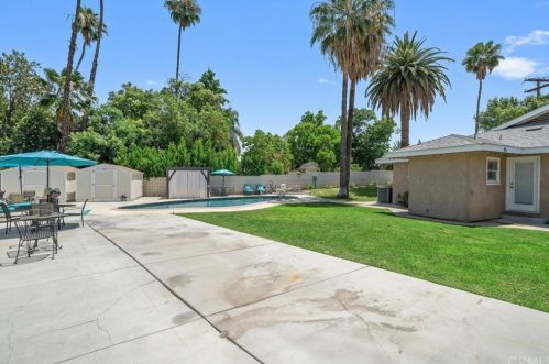 2321 Daventry Rd, Riverside CA  92506-1531 exterior