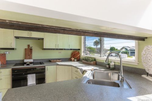 1008 Kaluanui Rd, Honolulu HI  96825-1323 exterior
