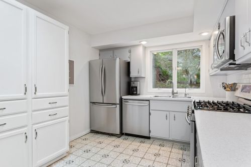 952 Brooks Ave, Saint Paul MN  55113-3339 exterior