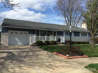 910 Stratford Ct, Beverly Manor, IL 61571-1216