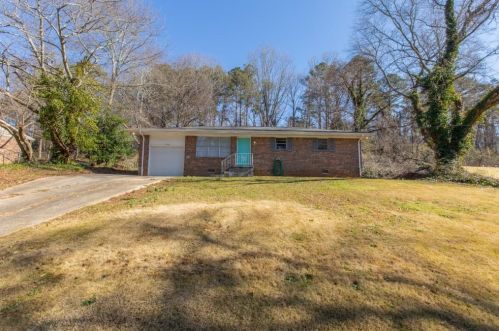 2264 Rosedale Rd, Lithonia, GA 30078-4112