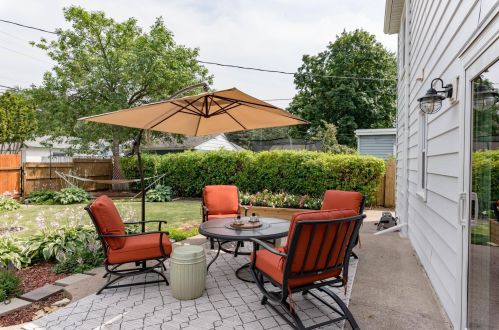 1462 Hazel St, Saint Paul MN  55119-4221 exterior