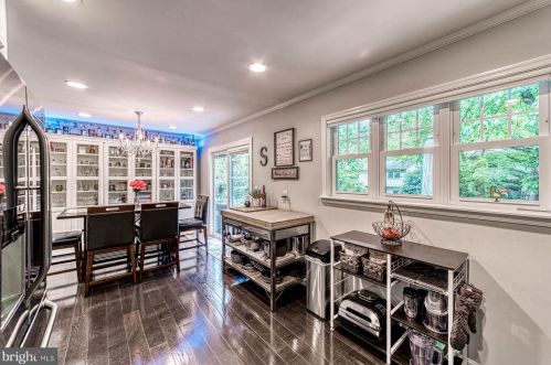 7219 Willow Oak Pl, Springfield VA  22153-1543 exterior