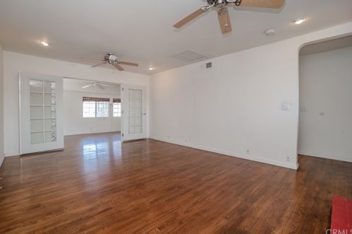 2863 Bridgeport Ave, Anaheim CA  92804-2047 exterior