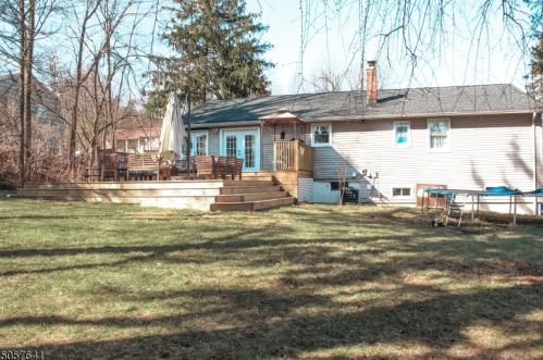 4 Parson Dr, Town Center, NJ 07052-1409