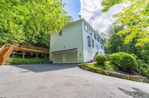 41 Springhill Rd, Dover NJ  07869-4323 exterior
