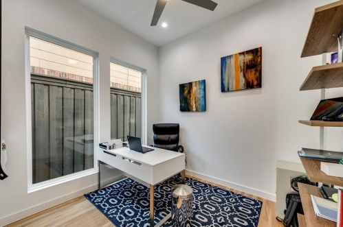2622 Carroll Ave, Dallas TX  75204-3010 exterior