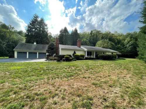 42 Scribner Hill Rd, Wilton CT  06897-2221 exterior