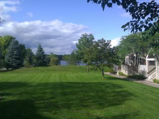 1585 Wayzata Blvd, Orono MN  55356-9610 exterior