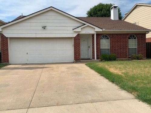 1716 Spicewood Trl, Fort Worth TX  76134-4999 exterior