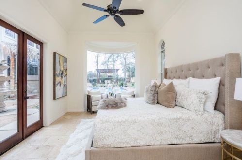 903 Carriage Hl Blvd, Conroe TX  77384-3618 exterior