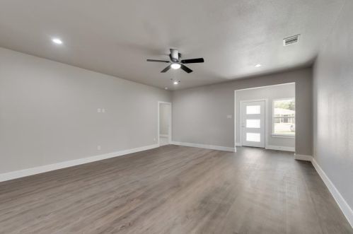 1635 Garden Dr, Dallas TX  75215-4516 exterior