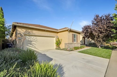 12301 Canyonlands Dr, Rancho Cordova, CA 95742-7708