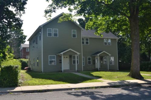 357 Greenwich St, Valpo IN  46383-6529 exterior