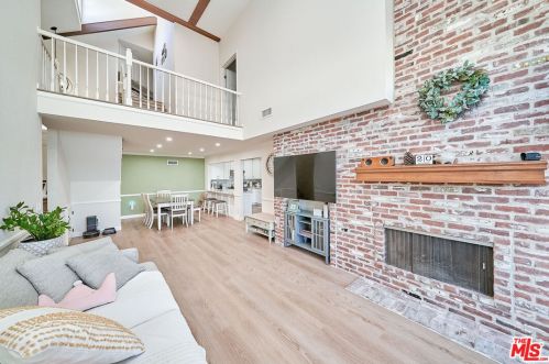 954 Rim Crest Dr, Anaheim, CA 92807-4537