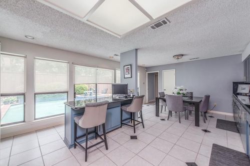 16314 Amberwood Rd, Dallas TX  75248-2814 exterior