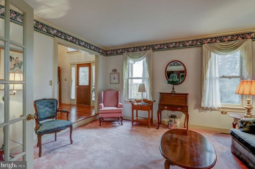 2045 Rockvale Rd, Lancaster PA  17602-1405 exterior