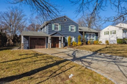 2311 Carol Pl, Scotch Plains, NJ 07076-1928