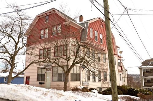 486 Wilson St, Waterbury, CT 06708-3448