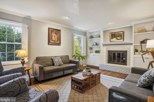 5603 Bakersville Ln, Springfield VA  22015-2060 exterior