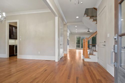 3896 Flowerland Dr, Atlanta GA  exterior