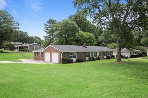 224 Stone Mill Ln, Marietta, GA 30064-2620