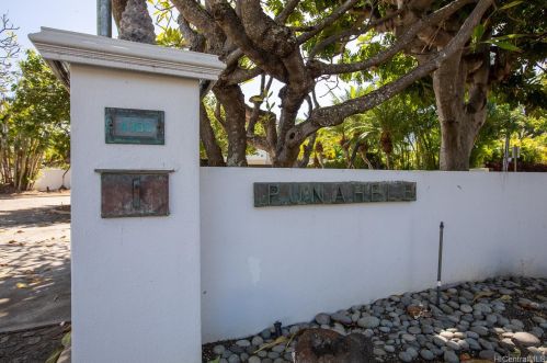 4383 Royal Pl, Honolulu HI  96816-4855 exterior