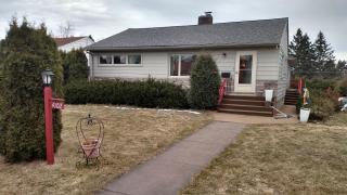 4102 Jay St, Duluth, MN 55804-1453