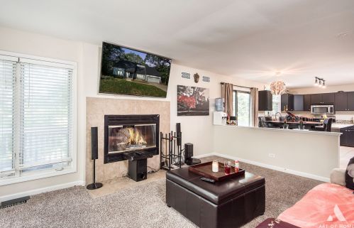 833 Bonnie Brae Ln, Lemont IL  60440-1129 exterior