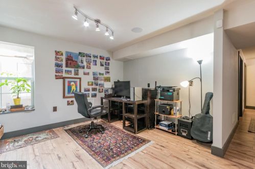 228 Lord Fairfax St, Charles Town WV  25414-2607 exterior