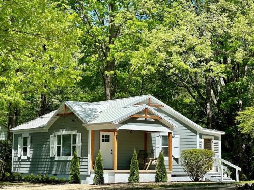 3985 Atlanta Rd, Smyrna GA  30080-5968 exterior