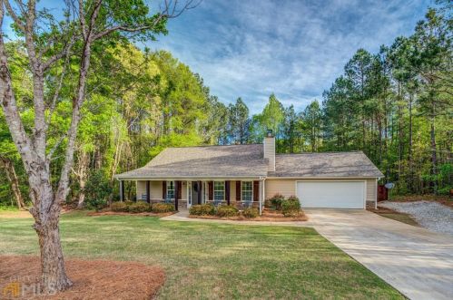 218 Hamilton Dr, Mansfield, GA 30055-5125