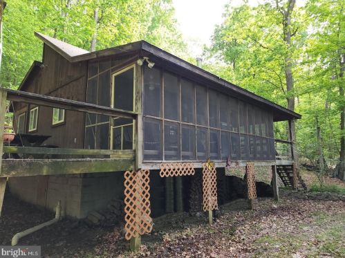 2566 Lake Ferndale Dr, Springfield, WV 26763