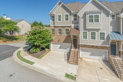 4177 Chatham Ridge Dr, Buford, GA 30518-9200