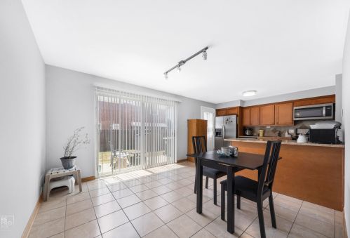 7795 Nordica Ave, Niles IL  60714-3311 exterior