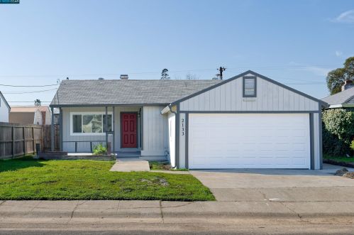 2133 Mission Rd, Stockton, CA 95204-4841