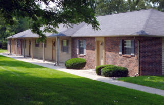 30 Pear Tree Ln, Terre Haute IN  47803-2471 exterior