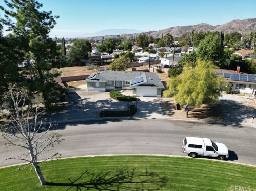 12460 Birch St, Yucaipa, CA 92399-4218